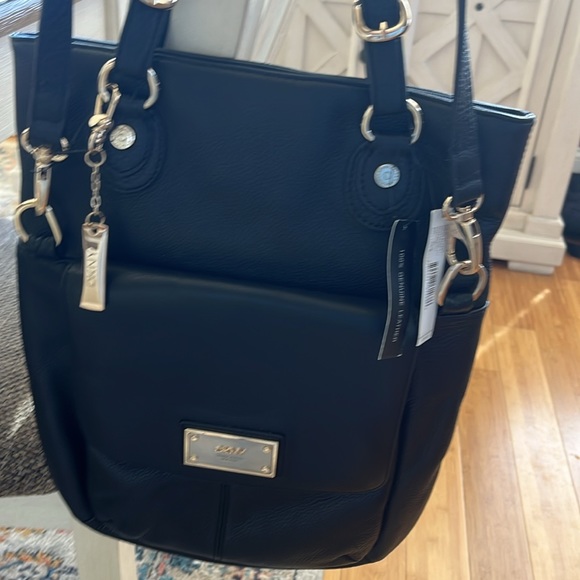NWT DKNY Donna Karan New York Black Soft Leather W/Logo Plaque Bag - Picture 3 of 12